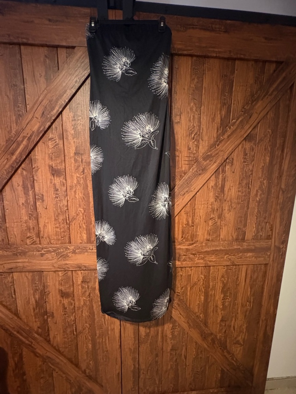 Black Lehua Print Maxi Dress